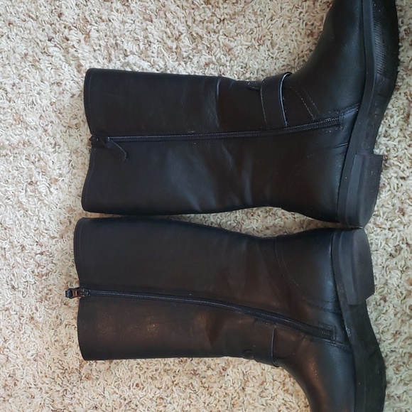 Riding boots, girls size 4. - Picture 6 of 7